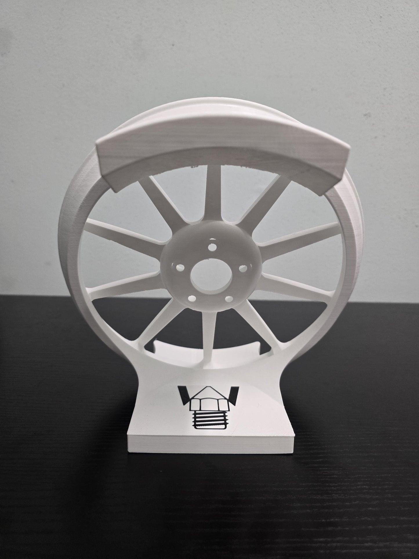 Neuspeed RSe102 Style Headset and Controller Stand
