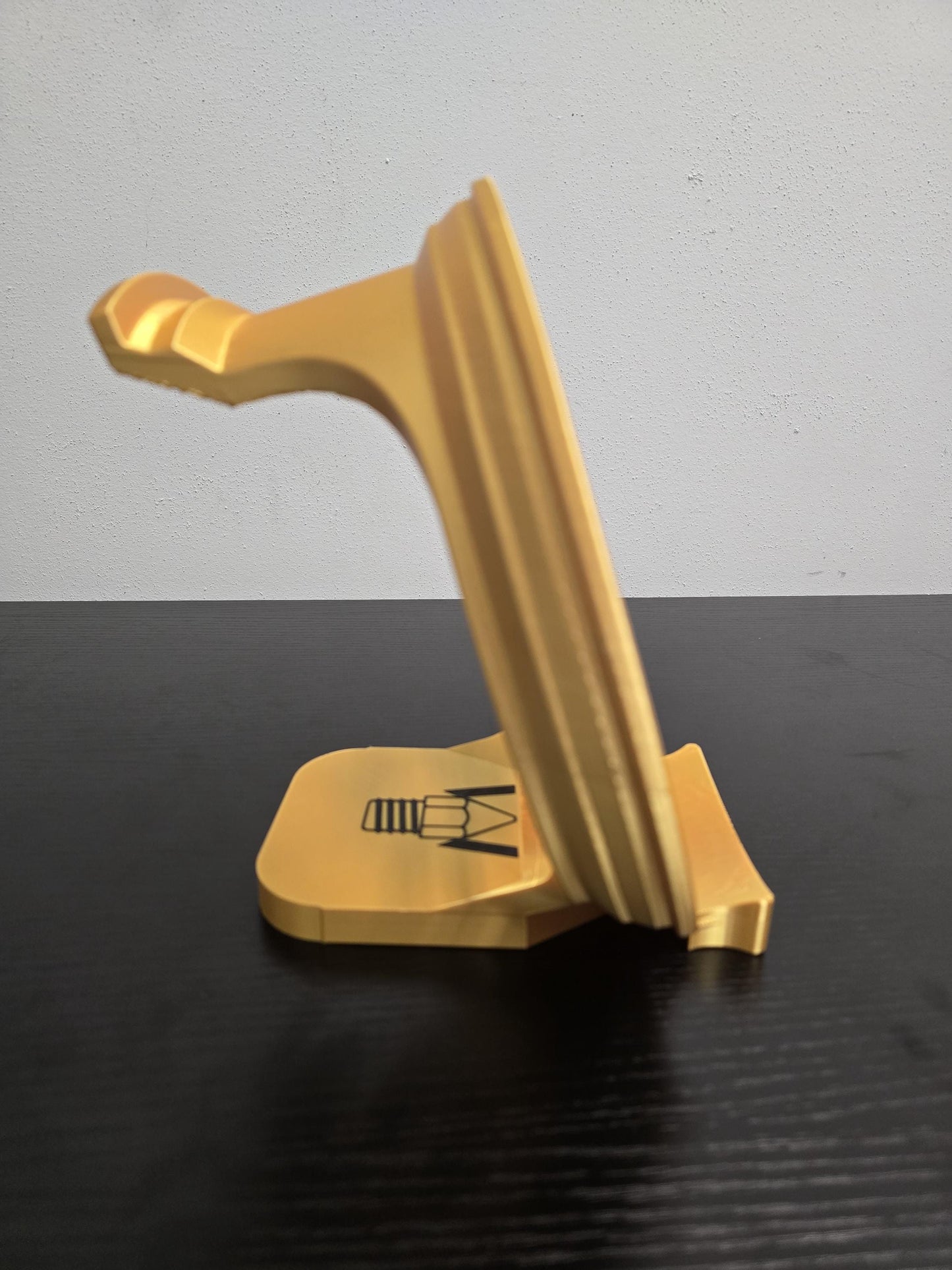 Enkei RPF1 Style Headset and Controller Stand