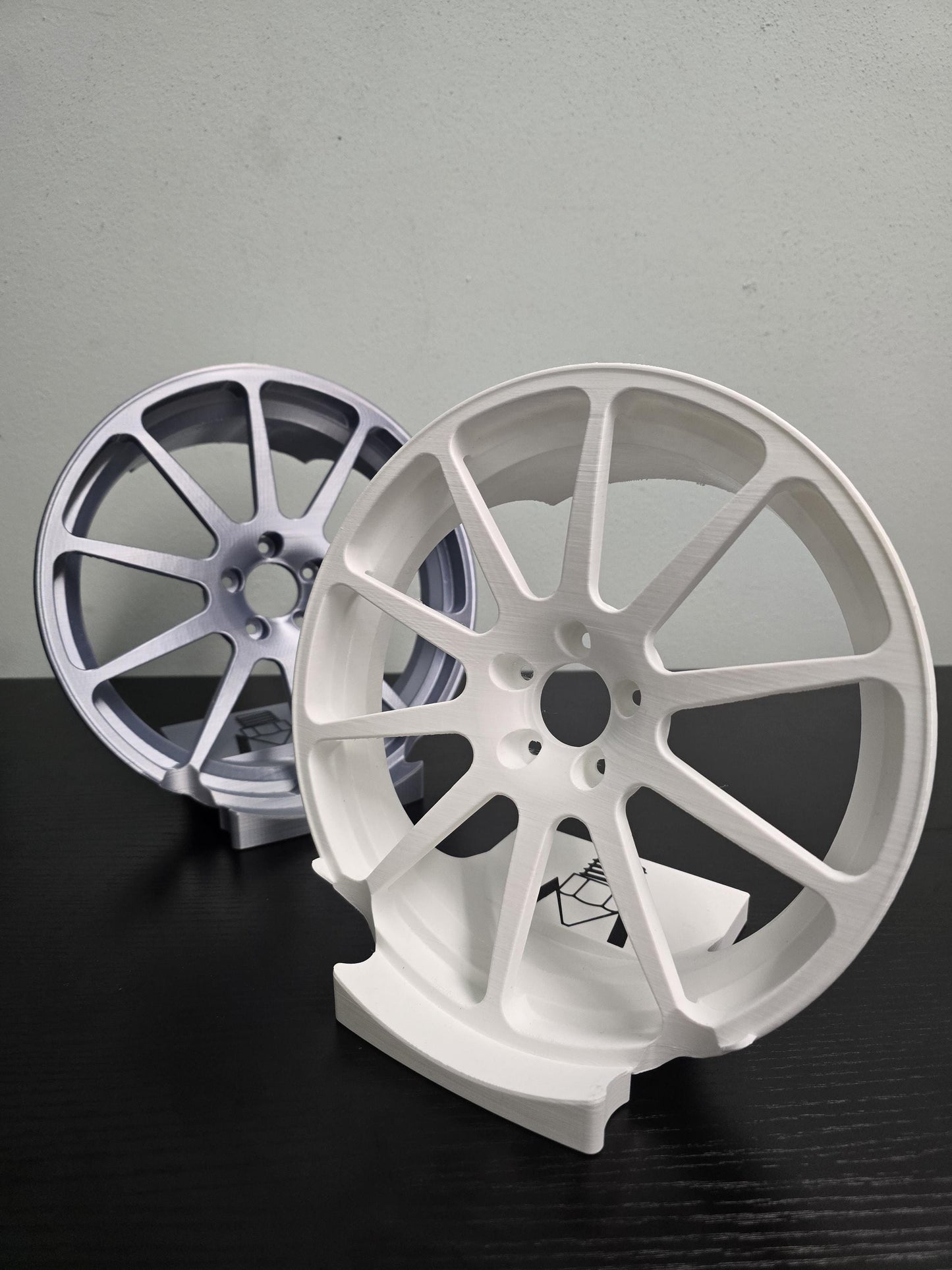 Neuspeed RSe102 Style Headset and Controller Stand