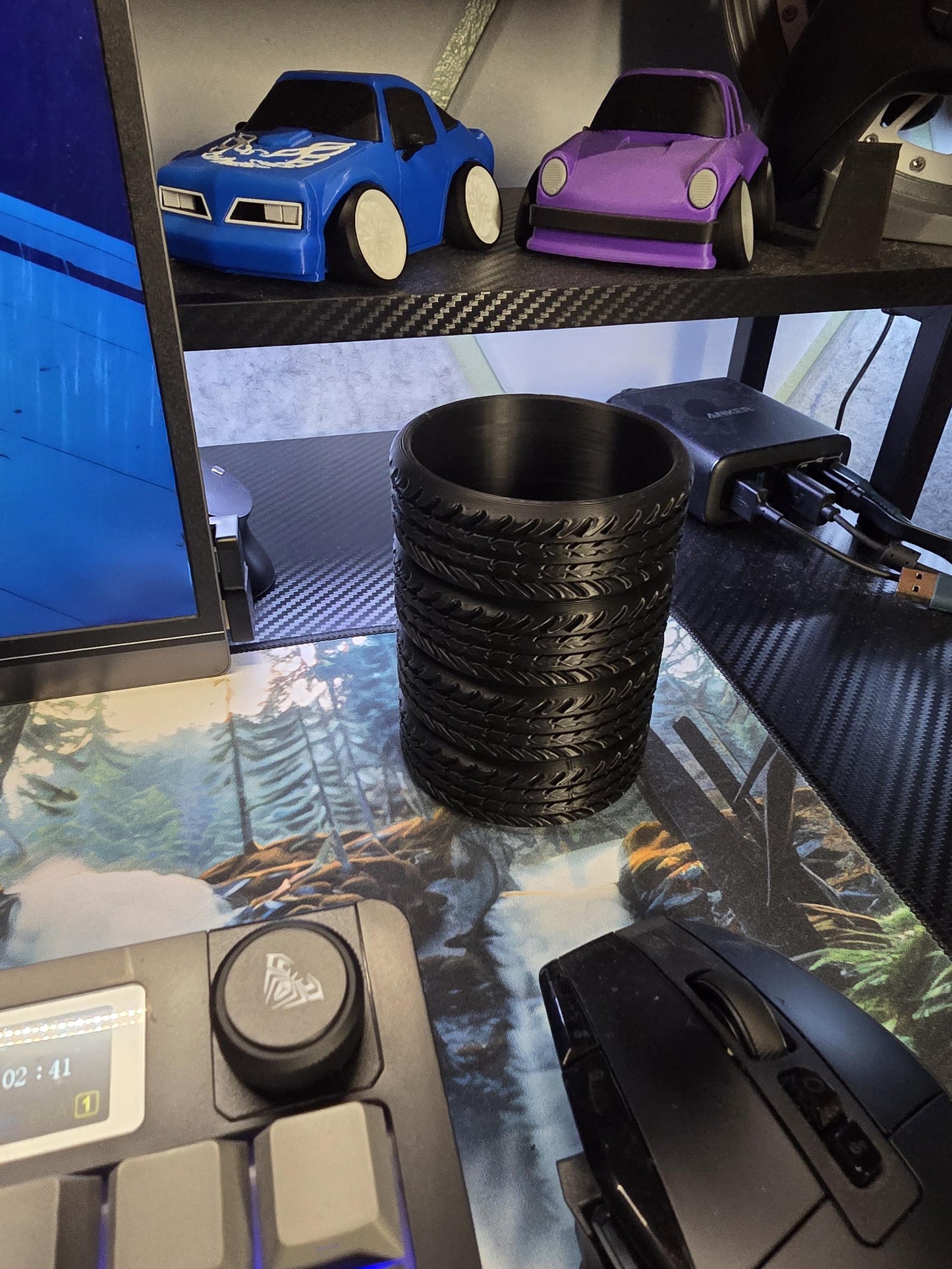 Tire Stack Pen Holder