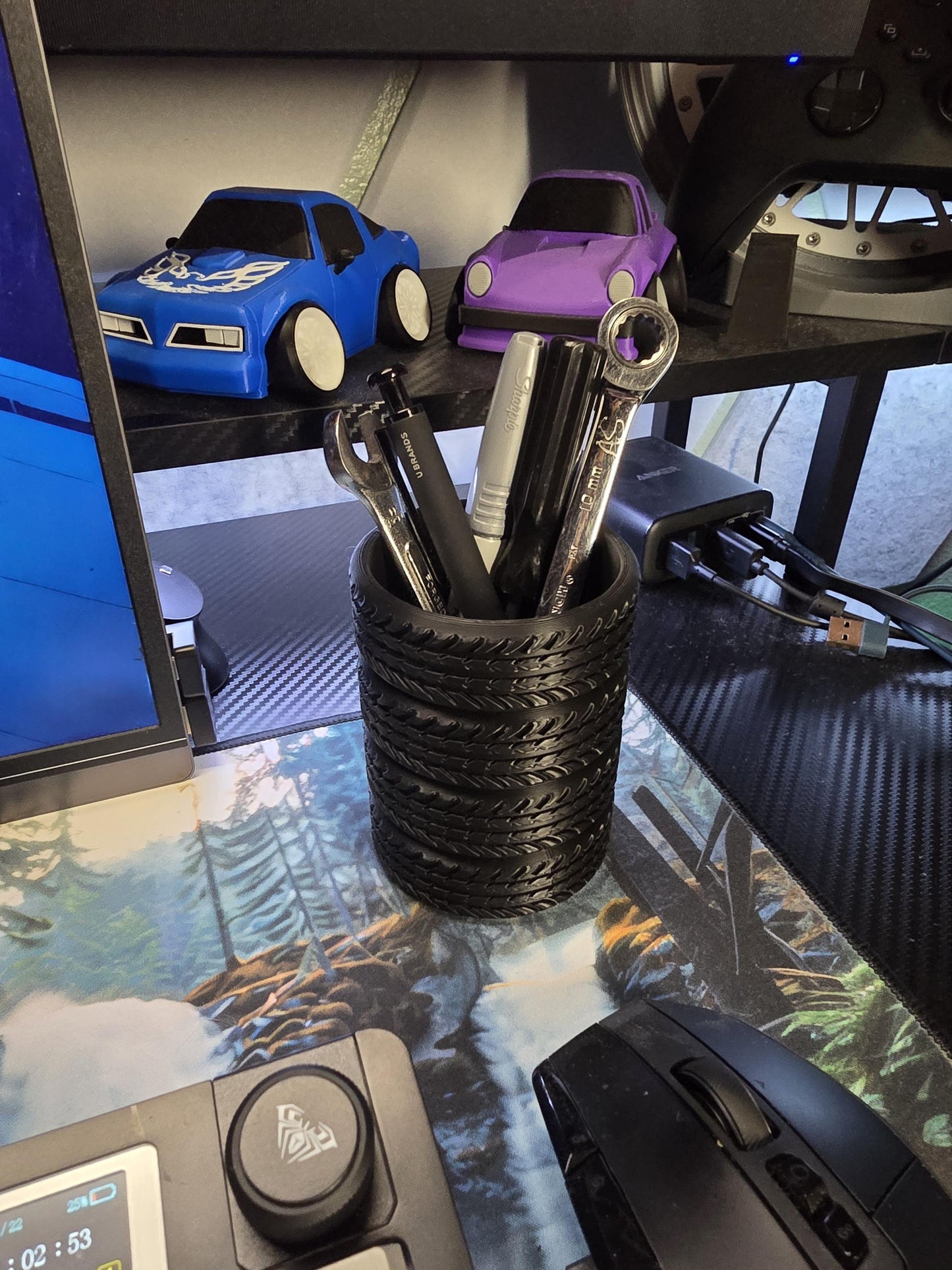 Tire Stack Pen Holder