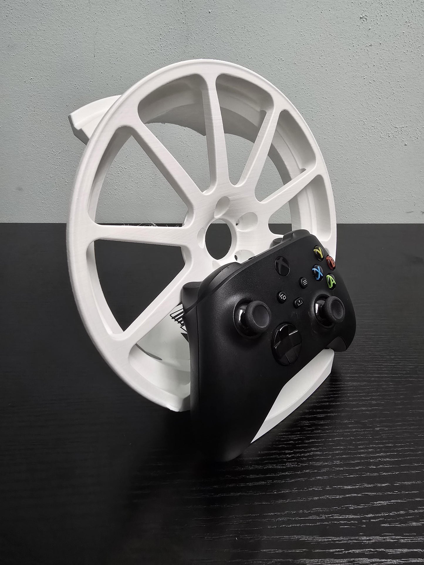 Neuspeed RSe102 Style Headset and Controller Stand