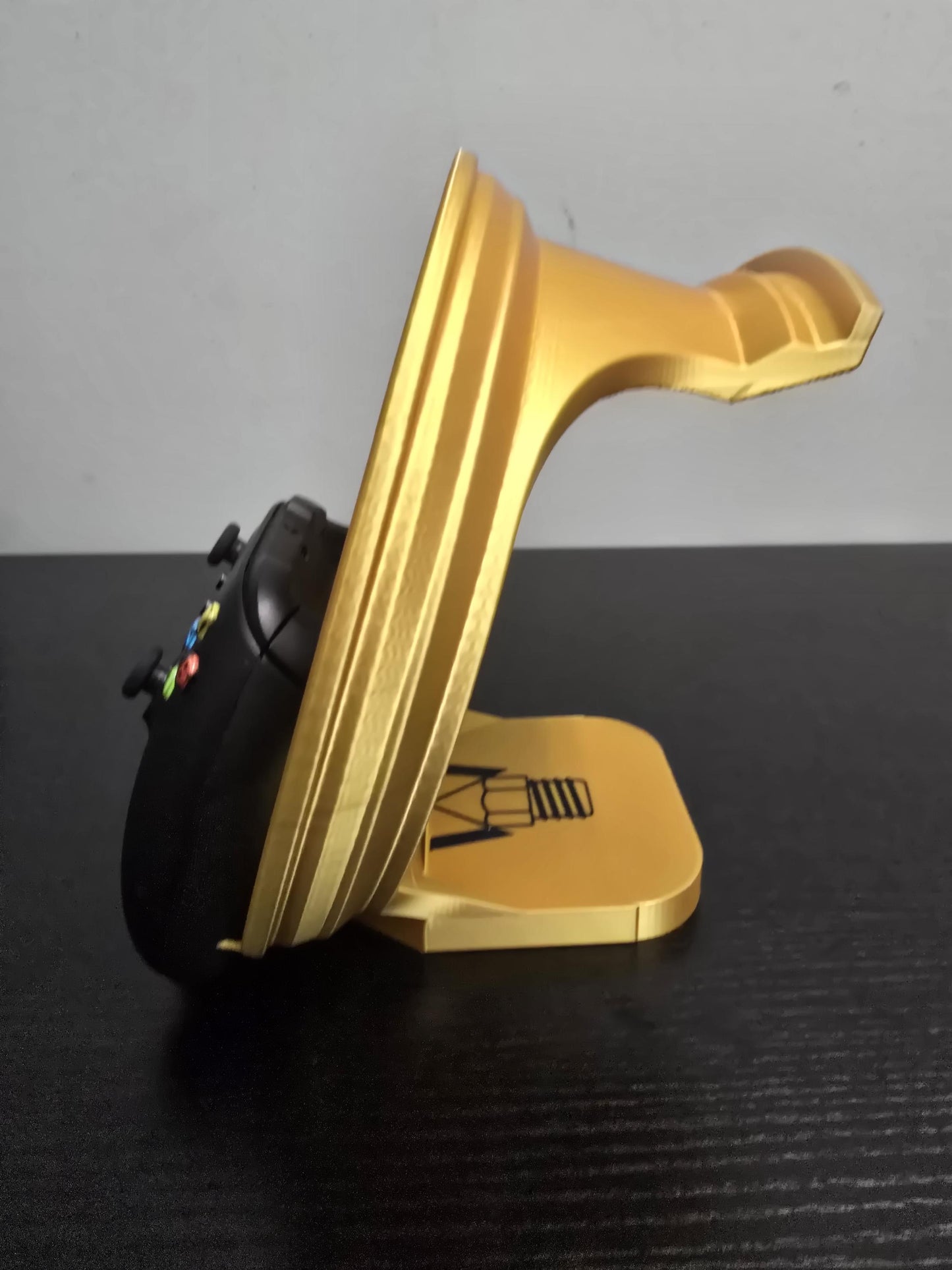 Enkei RPF1 Style Headset and Controller Stand